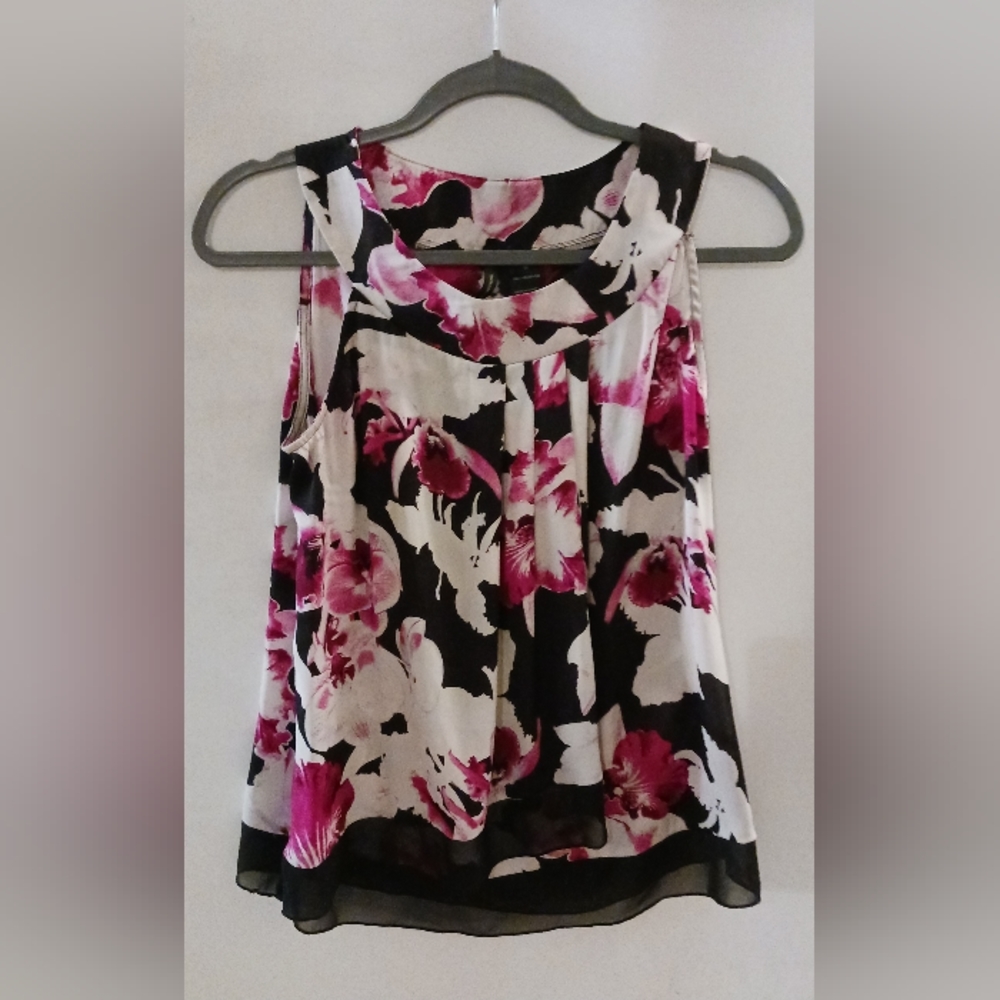 New Directions Woman's Sleeveless Top, sz small